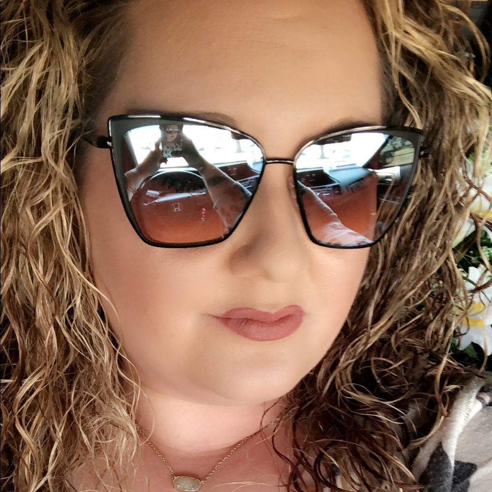 Meet your Posher, Jacquelyn